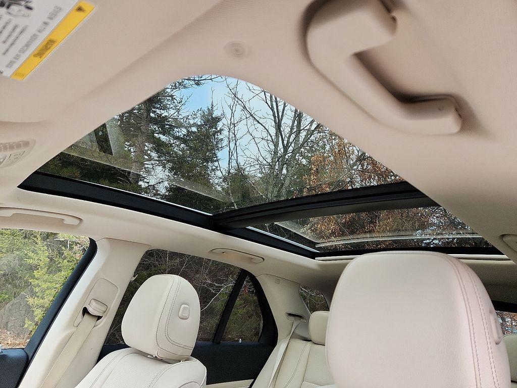 used 2022 Mercedes-Benz GLE 350 car, priced at $38,200