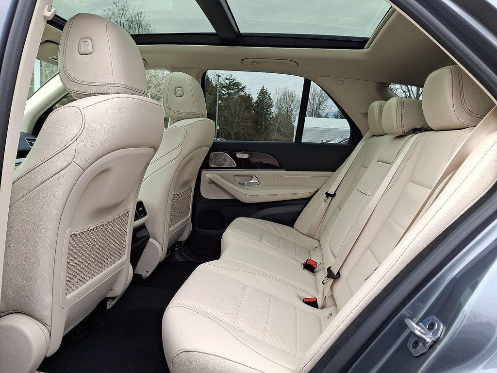 new 2026 Mercedes-Benz GLE 450 car, priced at $79,650
