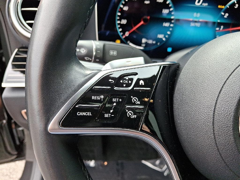 Mercedes-Benz E-Class view 21