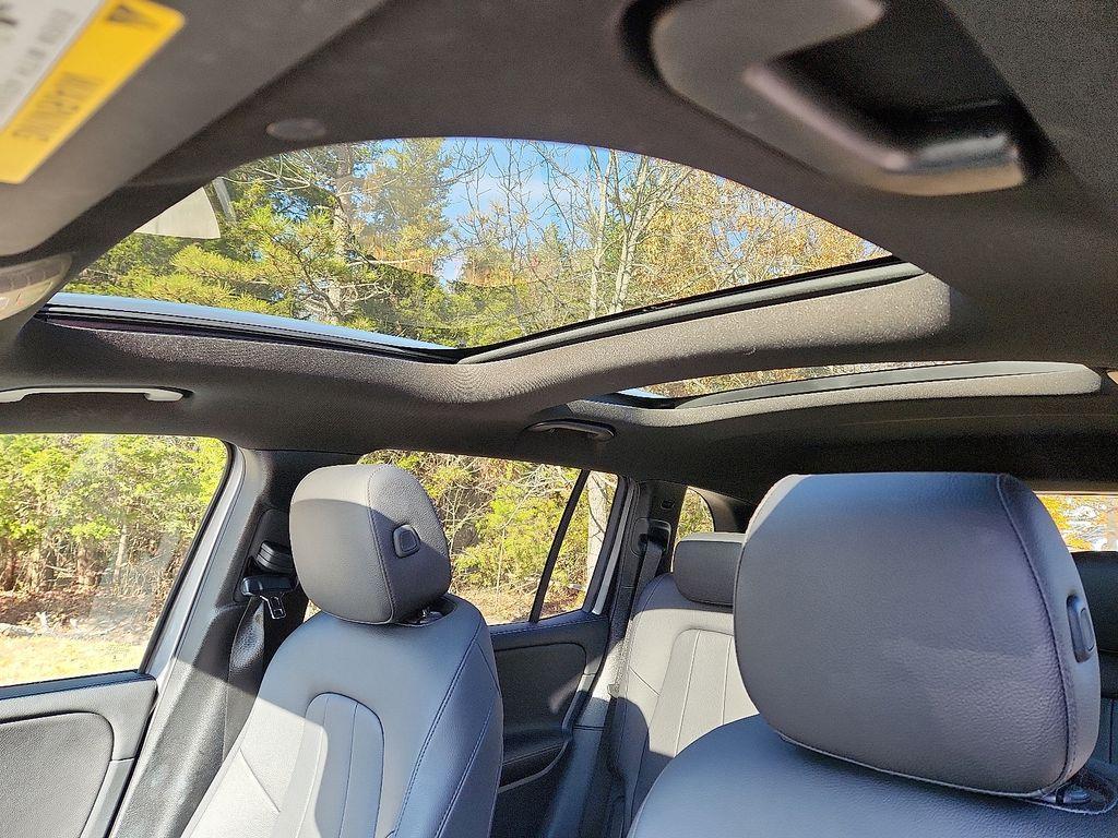 used 2023 Mercedes-Benz GLB 250 car, priced at $30,700