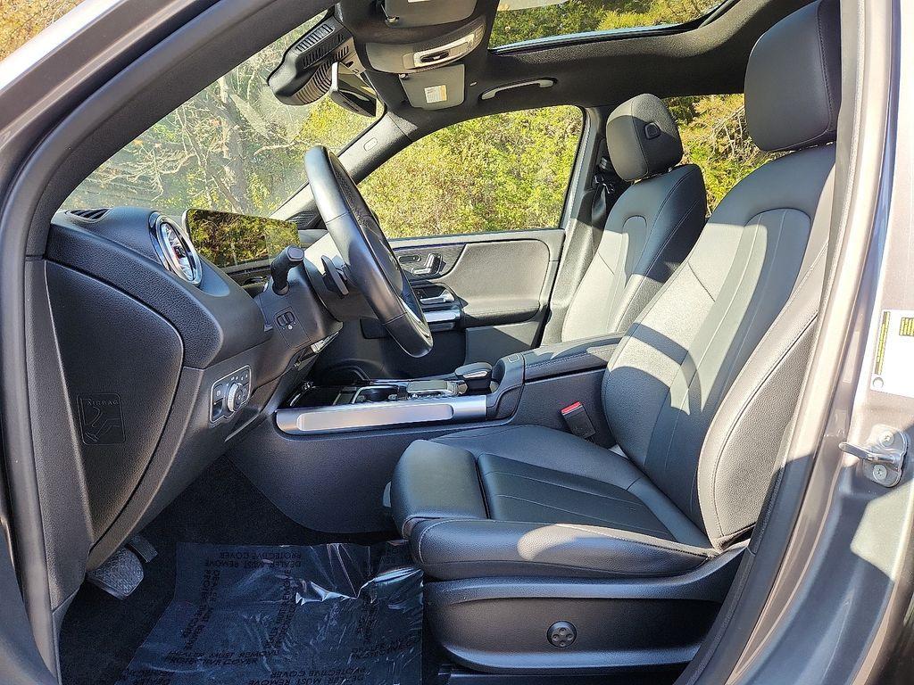 used 2023 Mercedes-Benz GLB 250 car, priced at $30,700