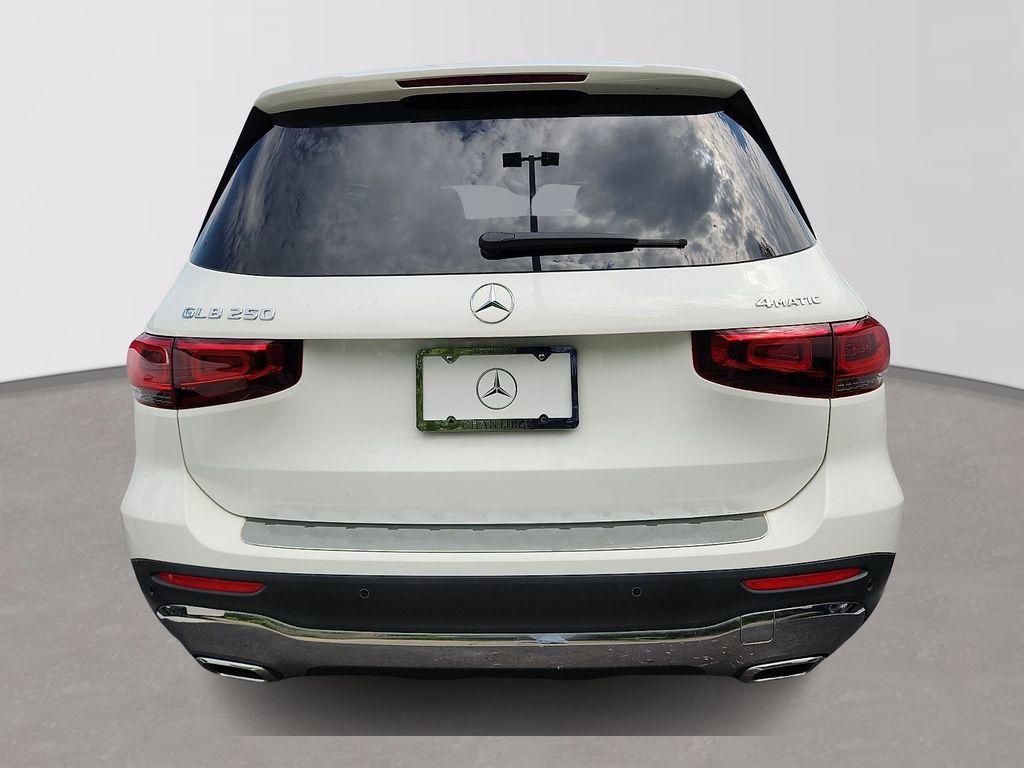 used 2021 Mercedes-Benz GLB 250 car, priced at $25,216