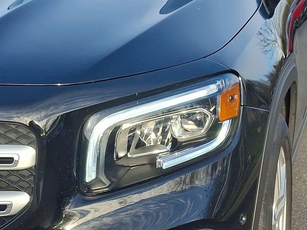 used 2023 Mercedes-Benz GLB 250 car, priced at $28,600