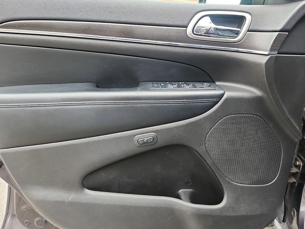 used 2018 Jeep Grand Cherokee car, priced at $14,900