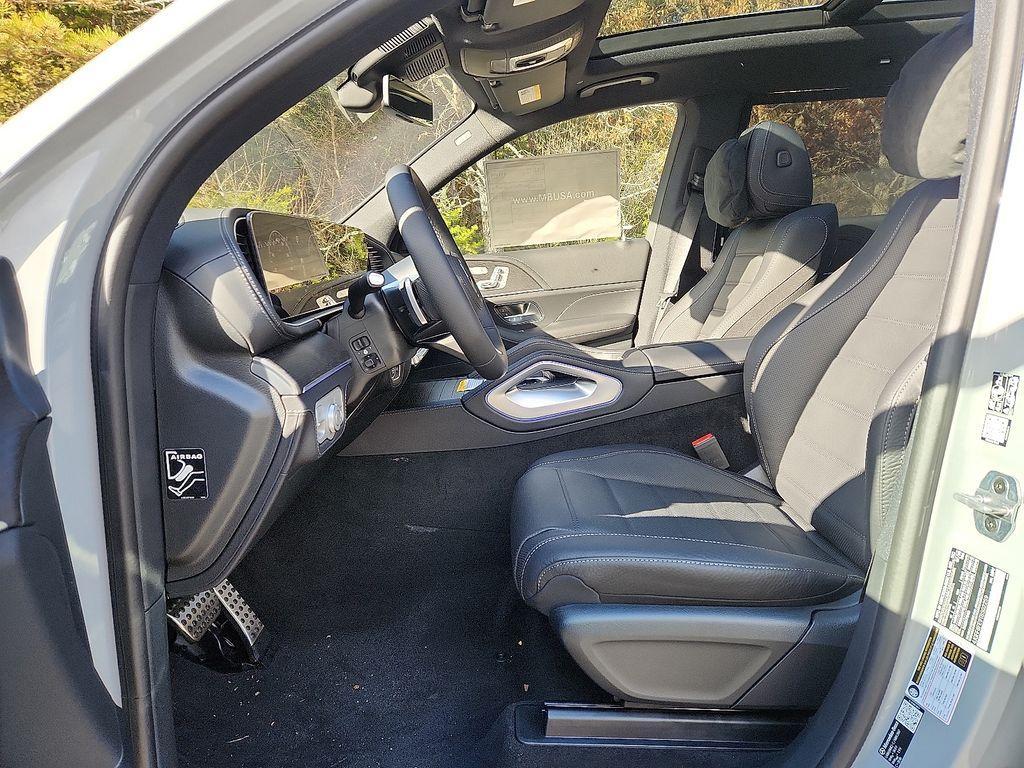 new 2026 Mercedes-Benz GLS 580 car, priced at $126,150