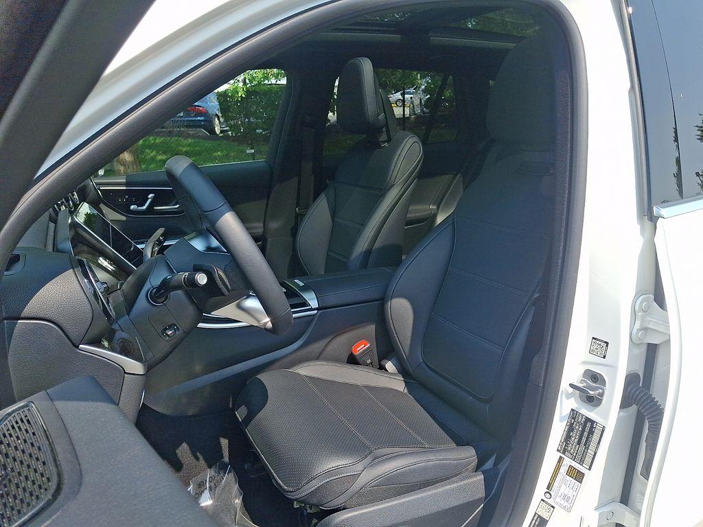 used 2026 Mercedes-Benz GLC 300 car, priced at $47,995