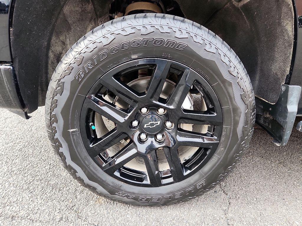 used 2023 Chevrolet Silverado 1500 car, priced at $43,900