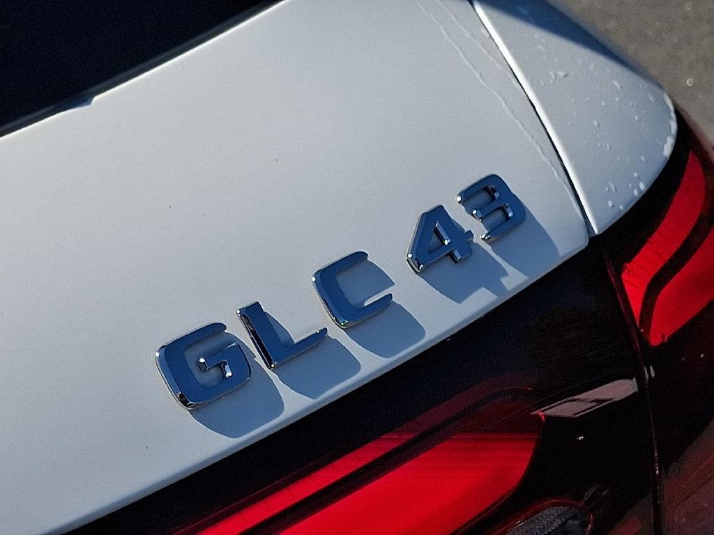 Mercedes-Benz GLC view 30