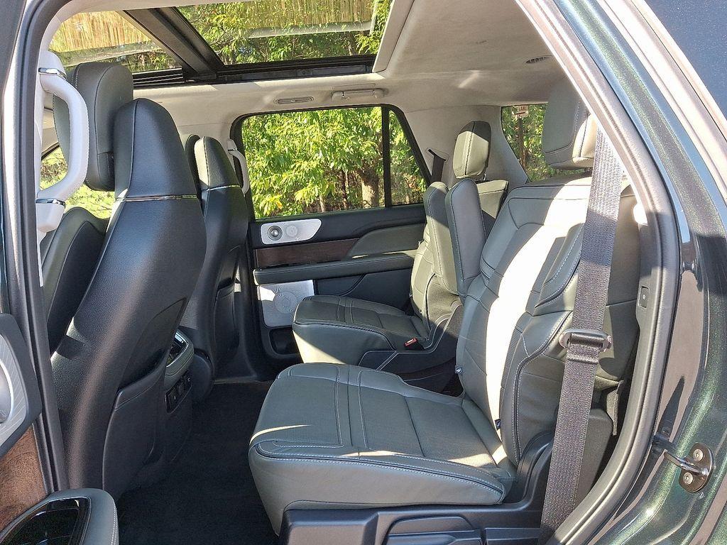 used 2022 Lincoln Navigator car, priced at $53,400