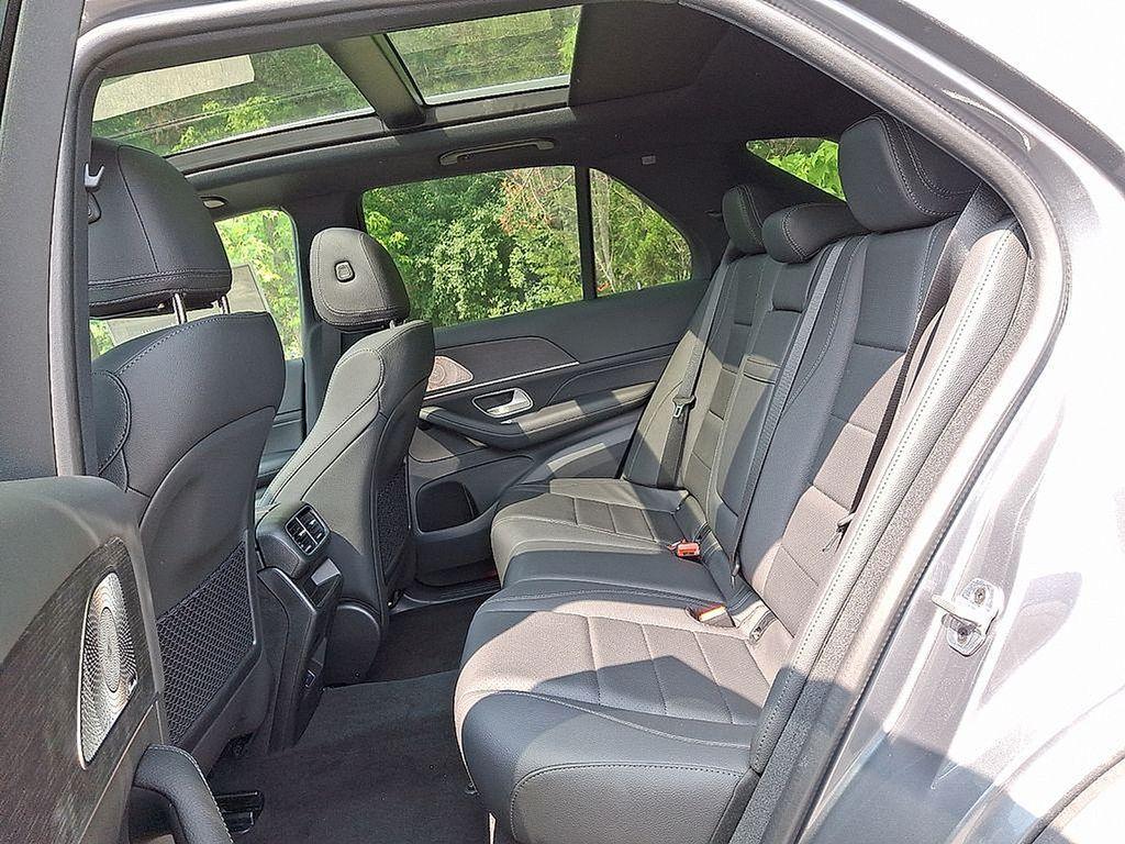 used 2025 Mercedes-Benz GLE 350 car, priced at $56,700