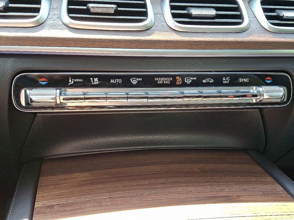 new 2026 Mercedes-Benz GLE 450 car, priced at $89,430