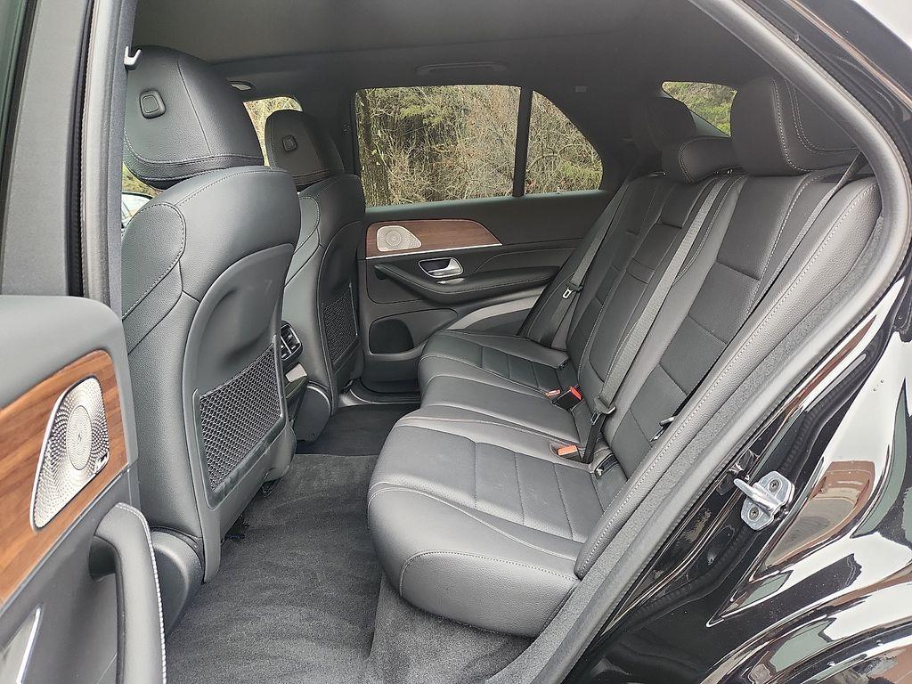 used 2025 Mercedes-Benz GLE 450 car, priced at $72,500