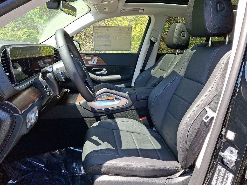 new 2026 Mercedes-Benz GLE 450 car, priced at $81,695