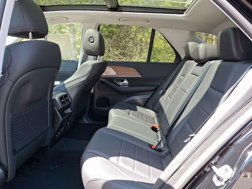 new 2026 Mercedes-Benz GLE 450 car, priced at $81,695