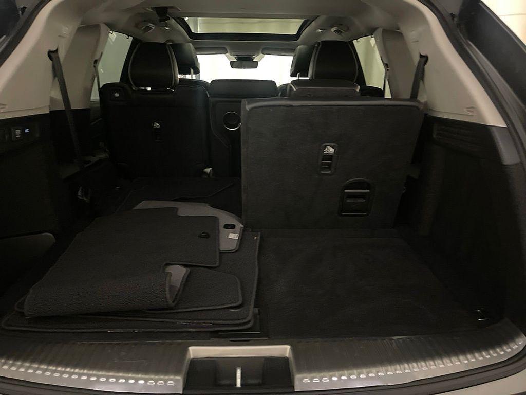 used 2023 Acura MDX car, priced at $47,580