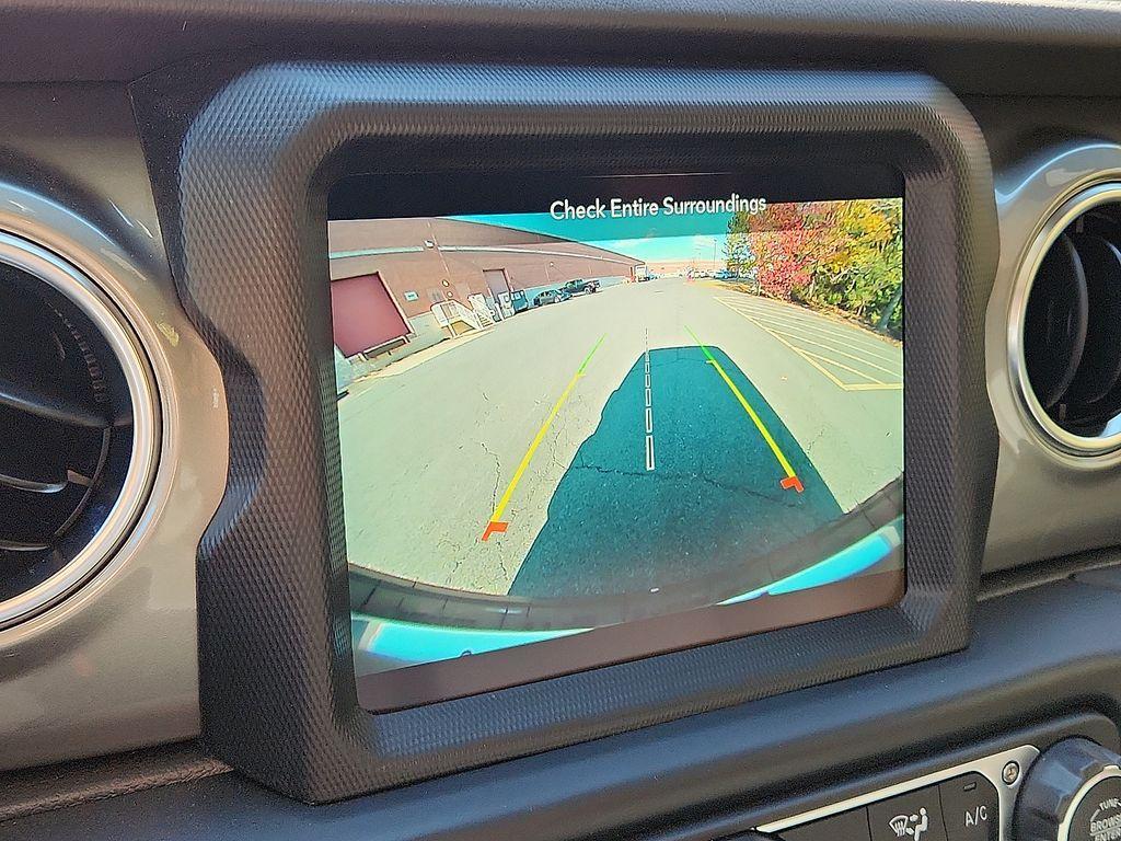 used 2022 Jeep Wrangler Unlimited car, priced at $33,500