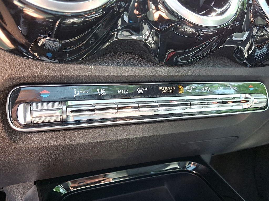 used 2026 Mercedes-Benz GLB 250 car, priced at $43,760