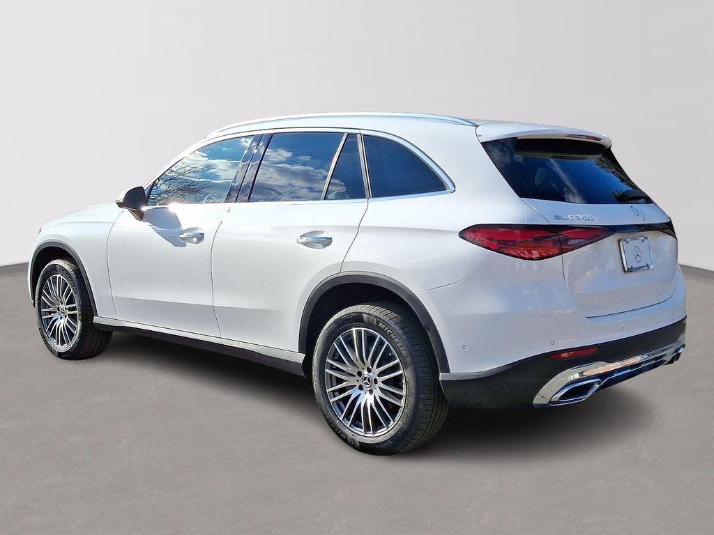 new 2026 Mercedes-Benz GLC 300 car, priced at $59,385