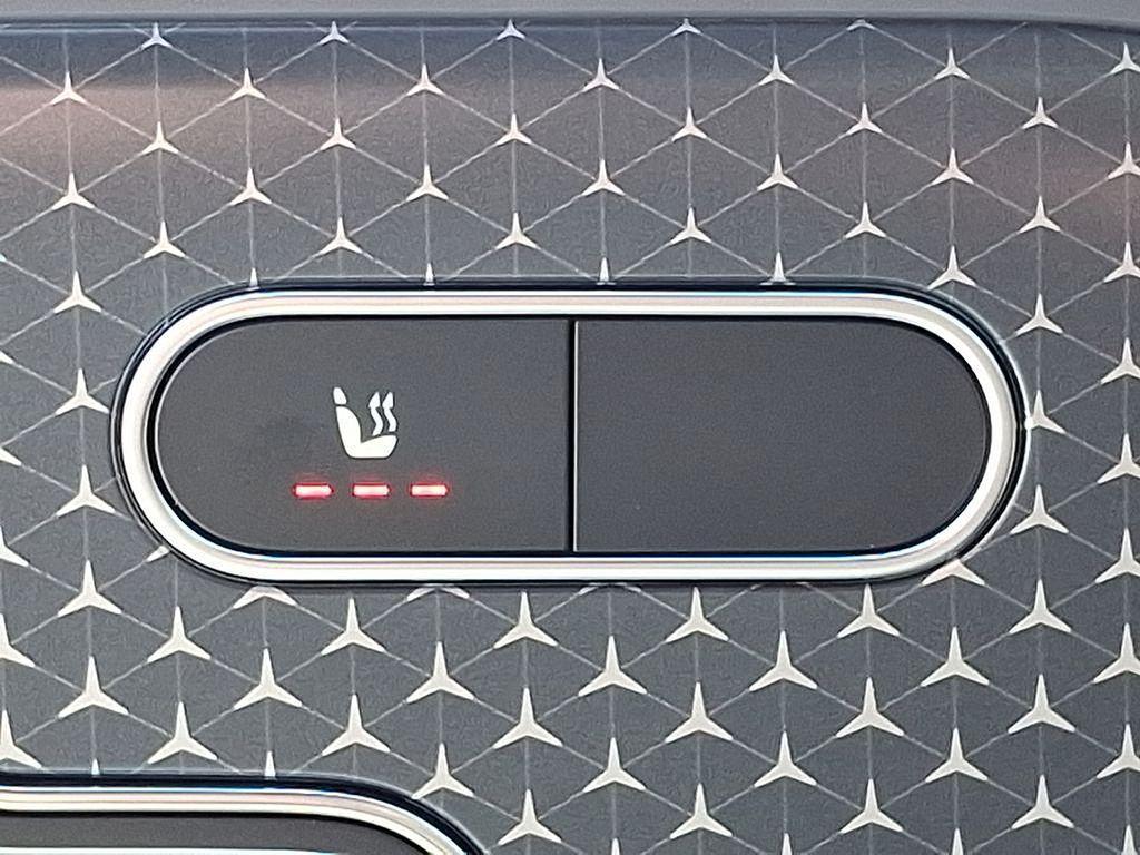 used 2025 Mercedes-Benz GLB 250 car, priced at $41,000