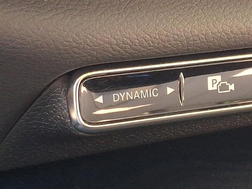 Mercedes-Benz E-Class view 24