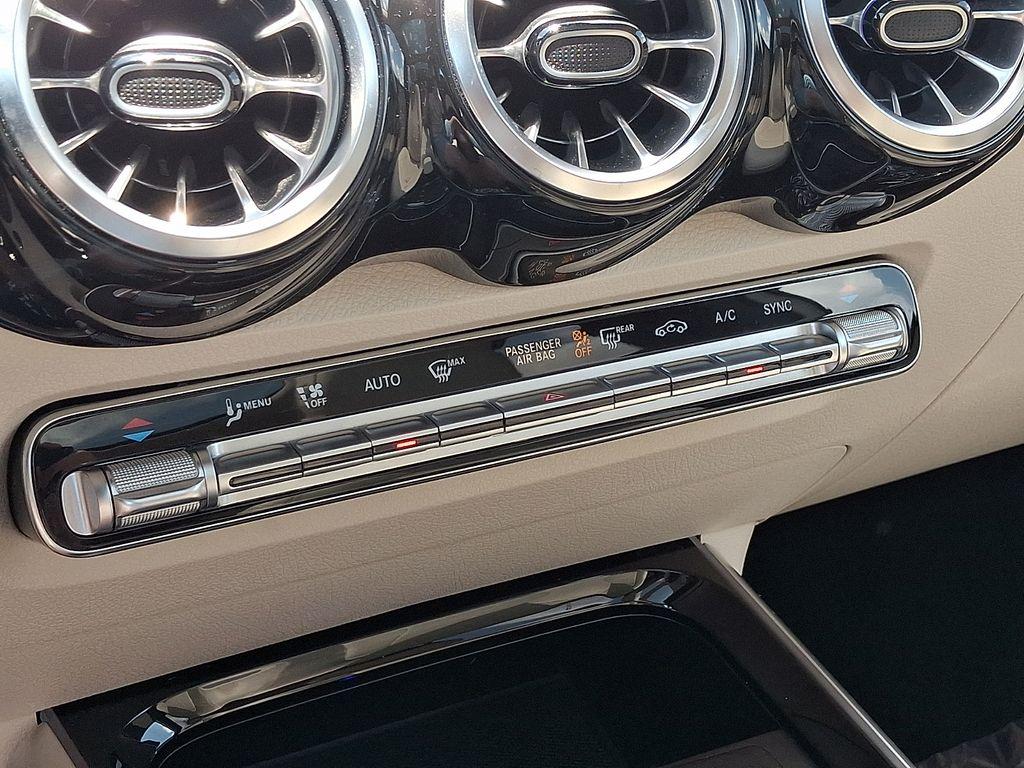 used 2022 Mercedes-Benz GLB 250 car, priced at $27,995
