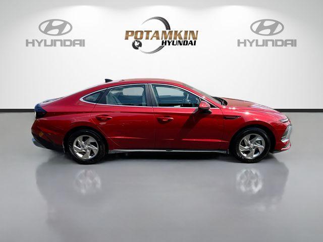 used 2025 Hyundai Sonata car, priced at $22,161