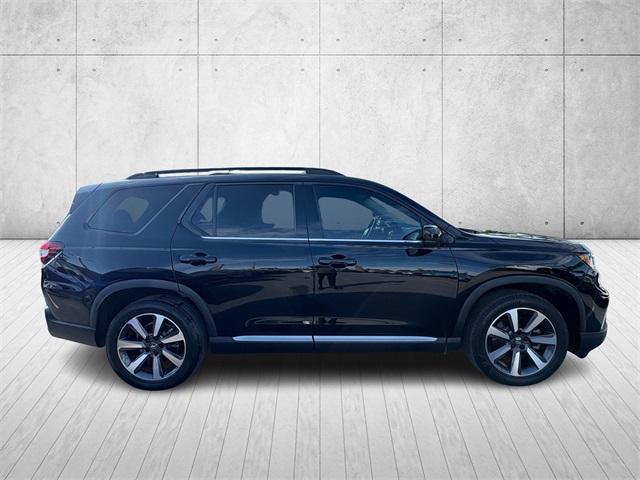 used 2023 Honda Pilot car, priced at $40,382