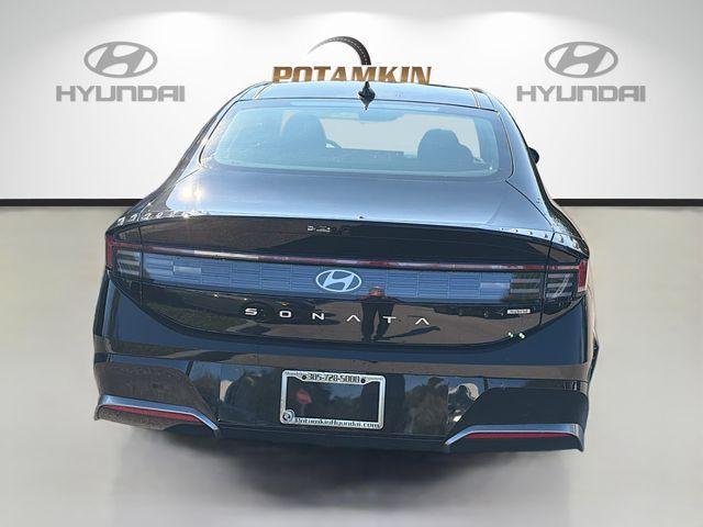 new 2026 Hyundai Sonata Hybrid car, priced at $30,879