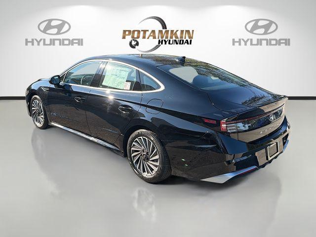 new 2026 Hyundai Sonata Hybrid car, priced at $30,879