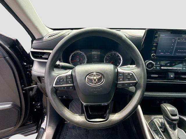 used 2021 Toyota Highlander car, priced at $23,500