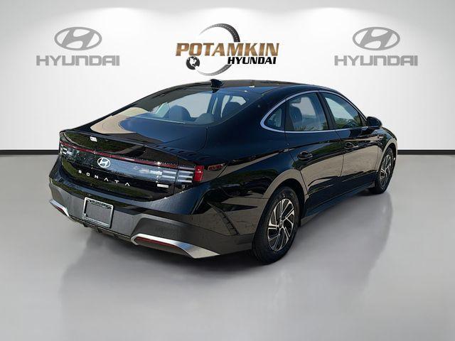new 2026 Hyundai Sonata Hybrid car, priced at $27,497