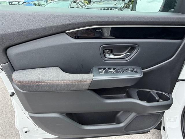 used 2023 Honda Pilot car, priced at $33,295