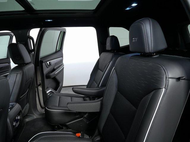 new 2026 Porsche Cayenne car, priced at $117,870