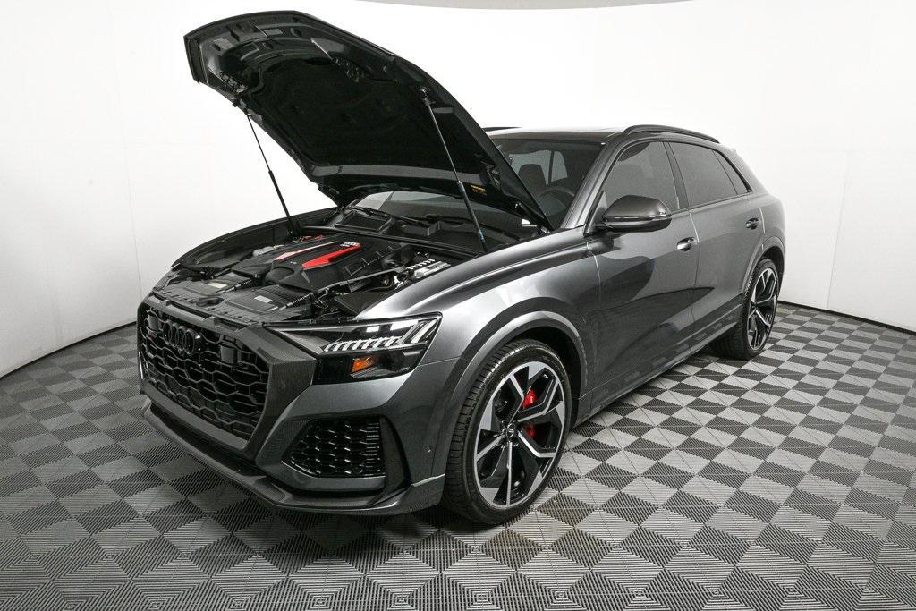 2020 Daytona Gray Pearl Audi RS Q8