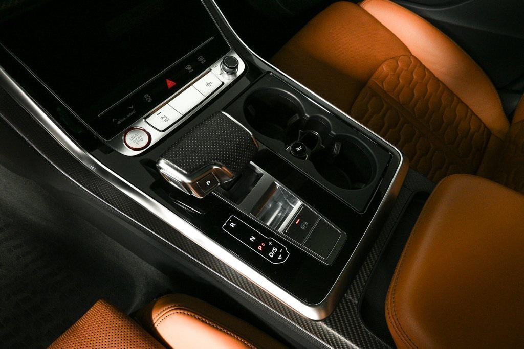2020 Daytona Gray Pearl Audi RS Q8