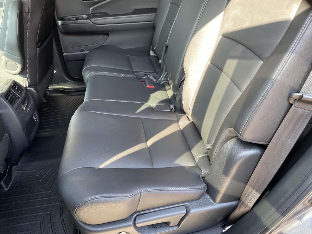 used 2022 Honda Pilot car, priced at $31,360