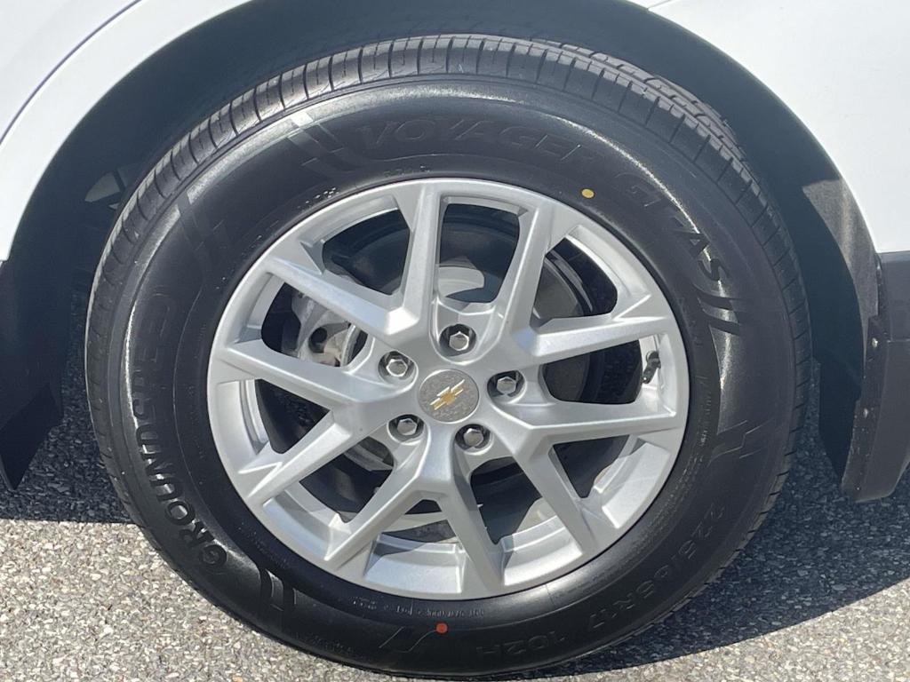 used 2023 Chevrolet Equinox car, priced at $23,960