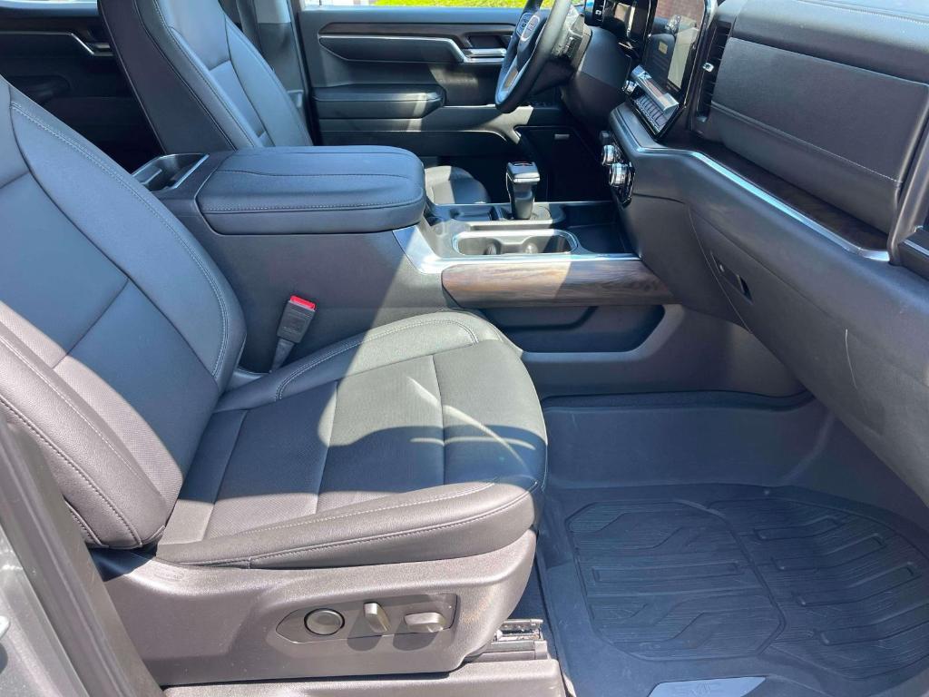 used 2024 GMC Sierra 1500 car, priced at $51,260