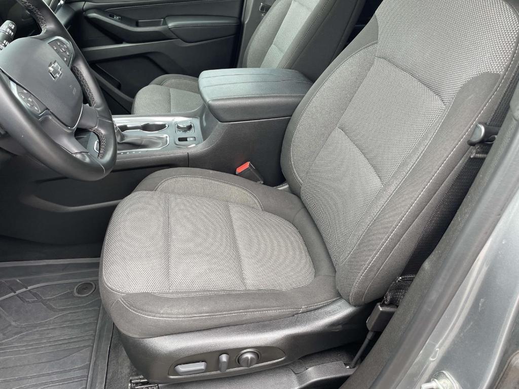 used 2023 Chevrolet Traverse car, priced at $33,660