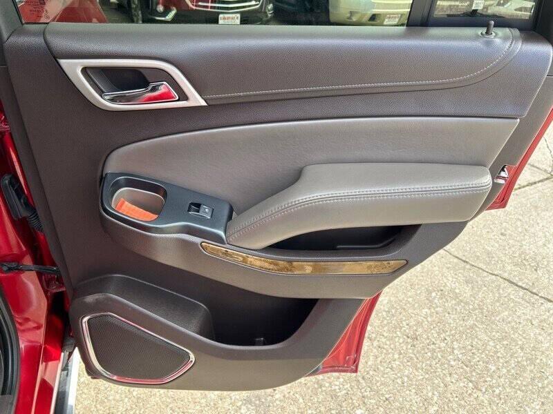 used 2015 GMC Yukon car, priced at $18,995