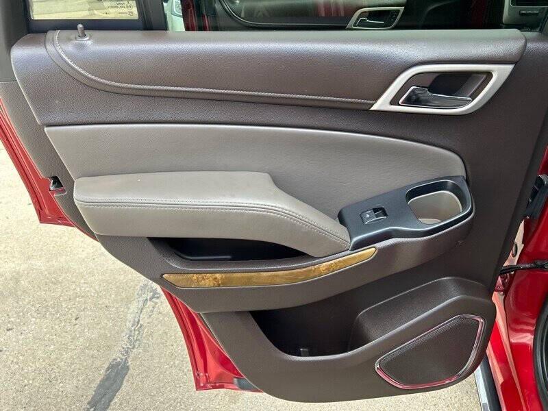 used 2015 GMC Yukon car, priced at $18,995