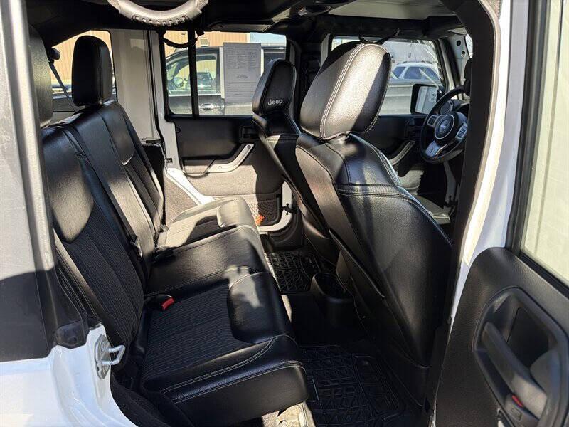 used 2015 Jeep Wrangler Unlimited car, priced at $18,995