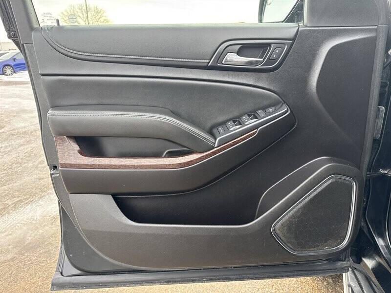 used 2016 GMC Yukon car, priced at $15,995