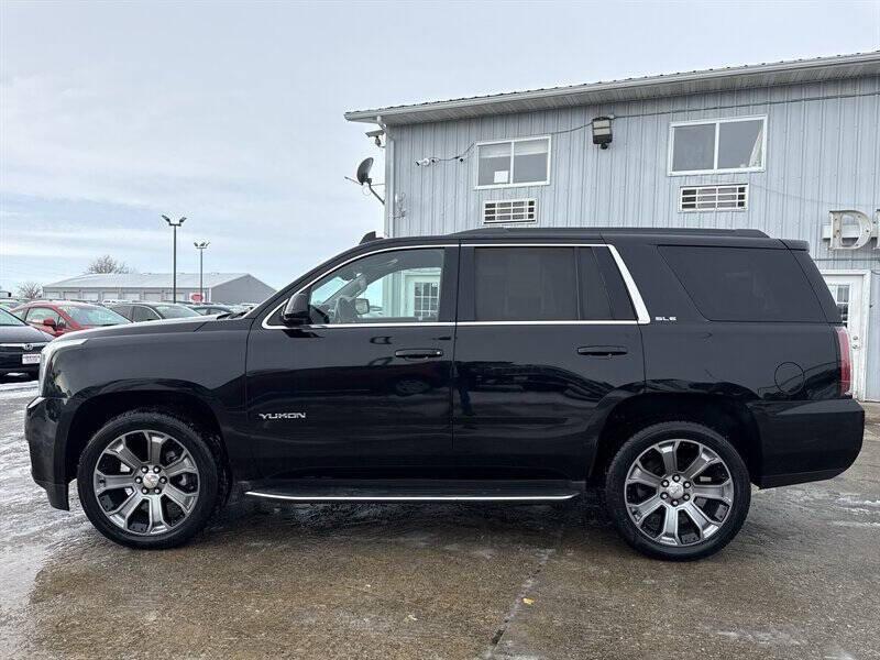 used 2016 GMC Yukon car, priced at $15,995