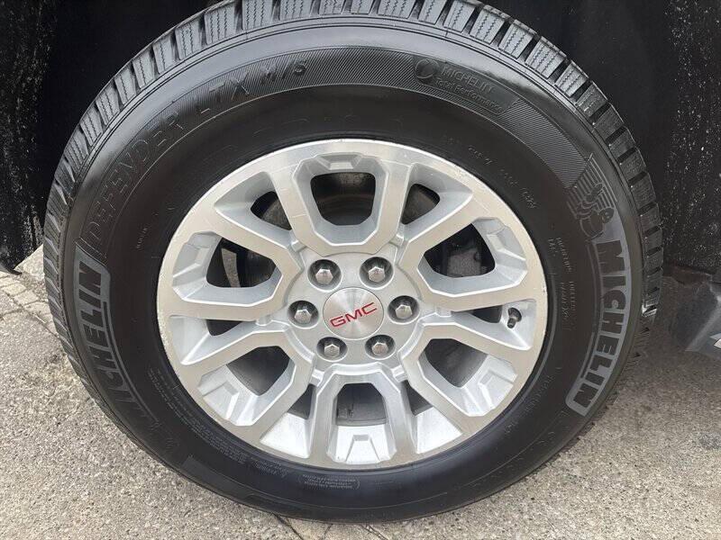 used 2020 GMC Yukon car, priced at $30,995