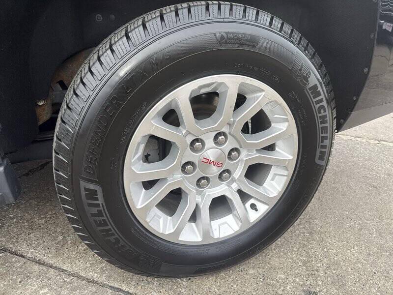 used 2020 GMC Yukon car, priced at $30,995