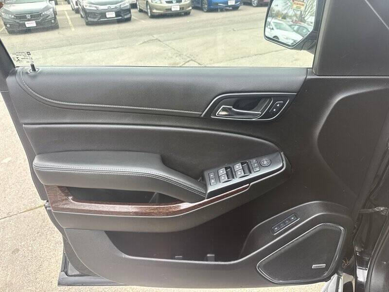 used 2020 GMC Yukon car, priced at $30,995