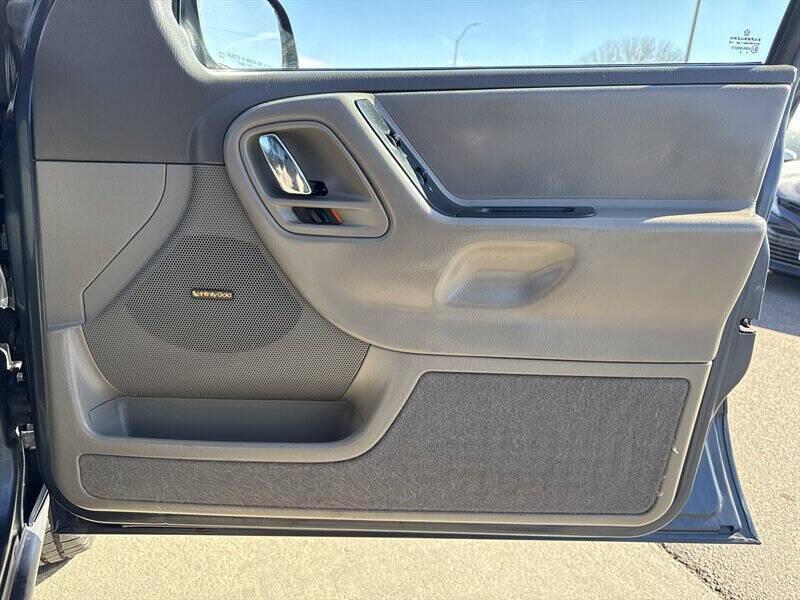 used 2000 Jeep Grand Cherokee car, priced at $6,995