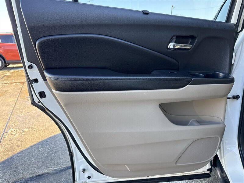 used 2016 Honda Pilot car, priced at $10,995