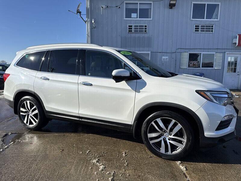 used 2016 Honda Pilot car, priced at $10,995